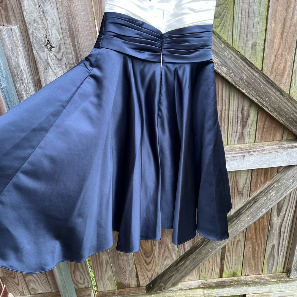 Bill Levkoff navy and white formal dress - Picture 2 of 10